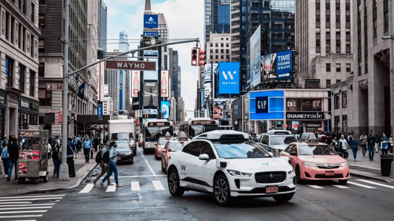 self-driving-taxi-work